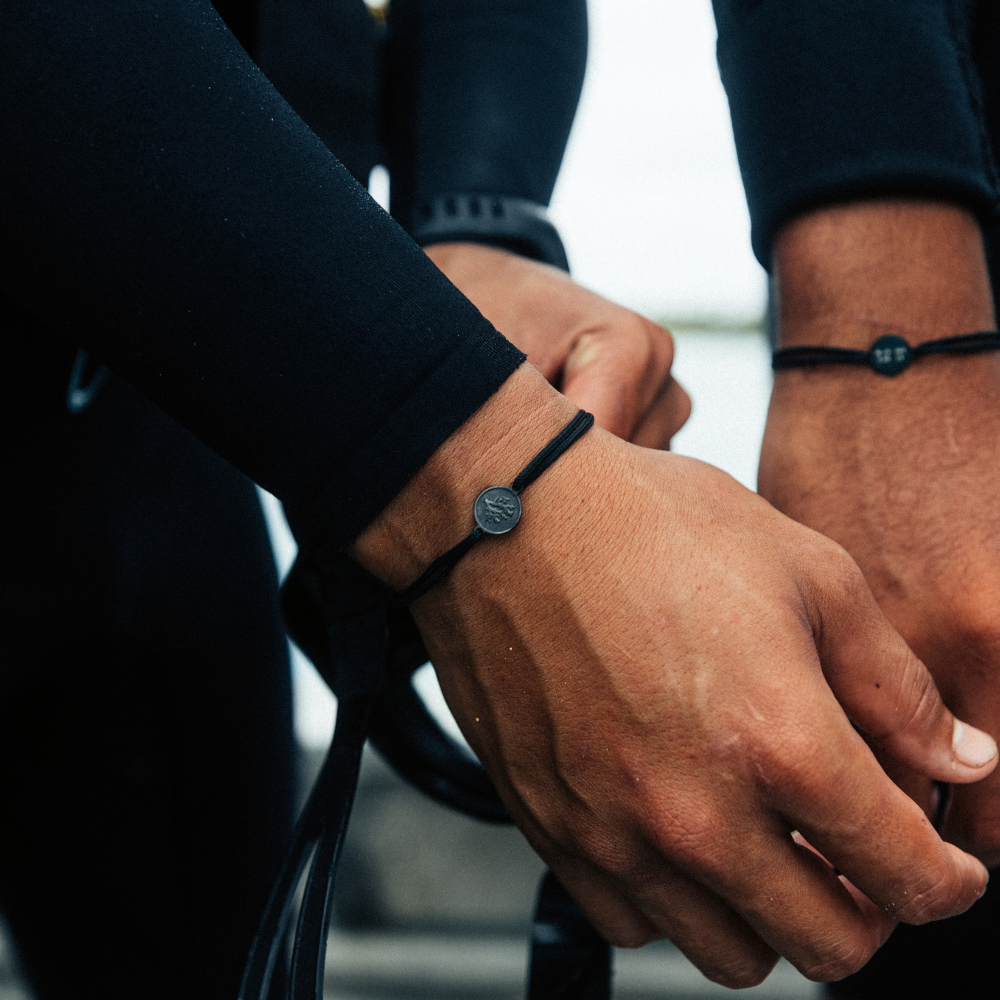 Coral bracelet online